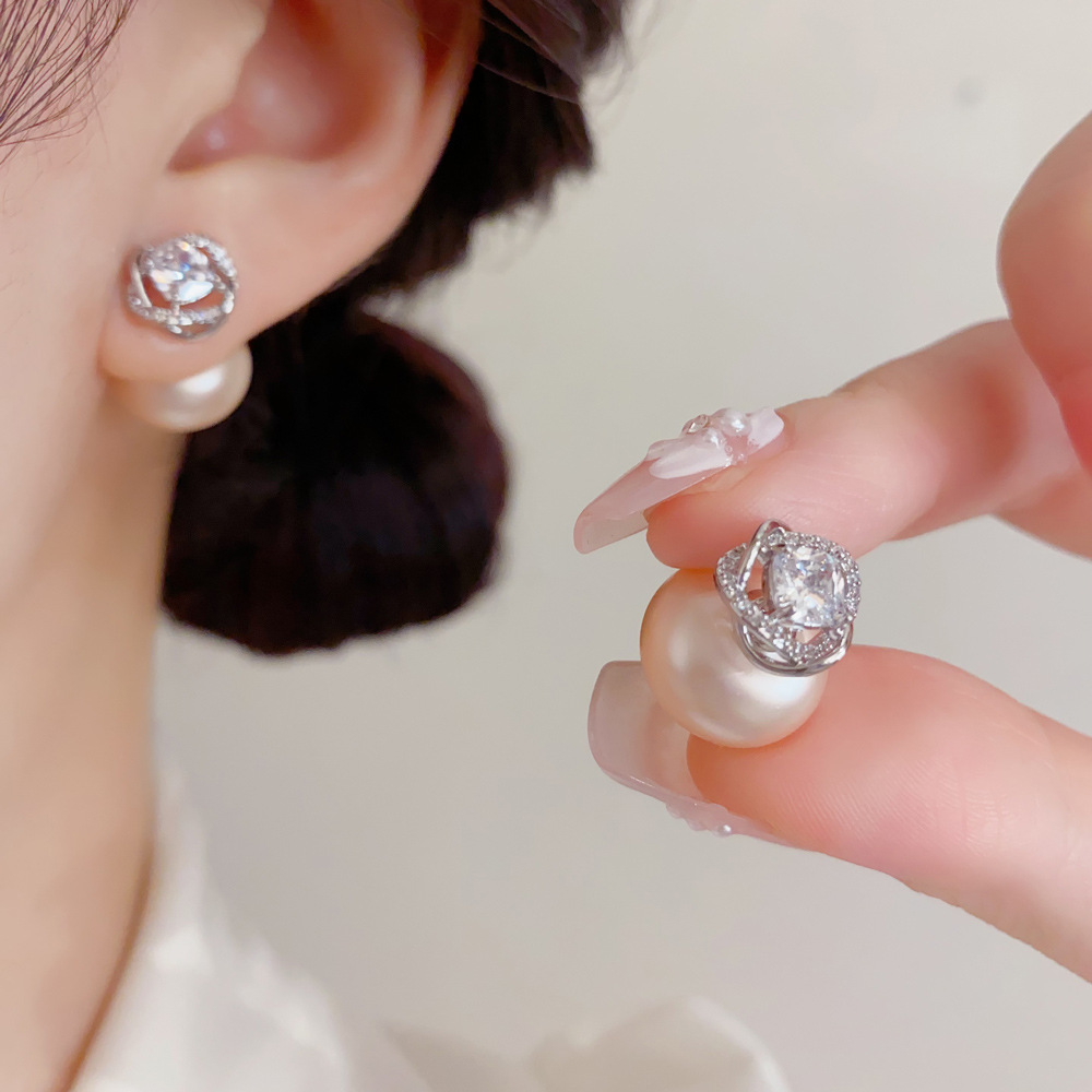 Cluster Stud Ear - Orecchini a Grappolo Intrecciati Scintillanti, Romantici