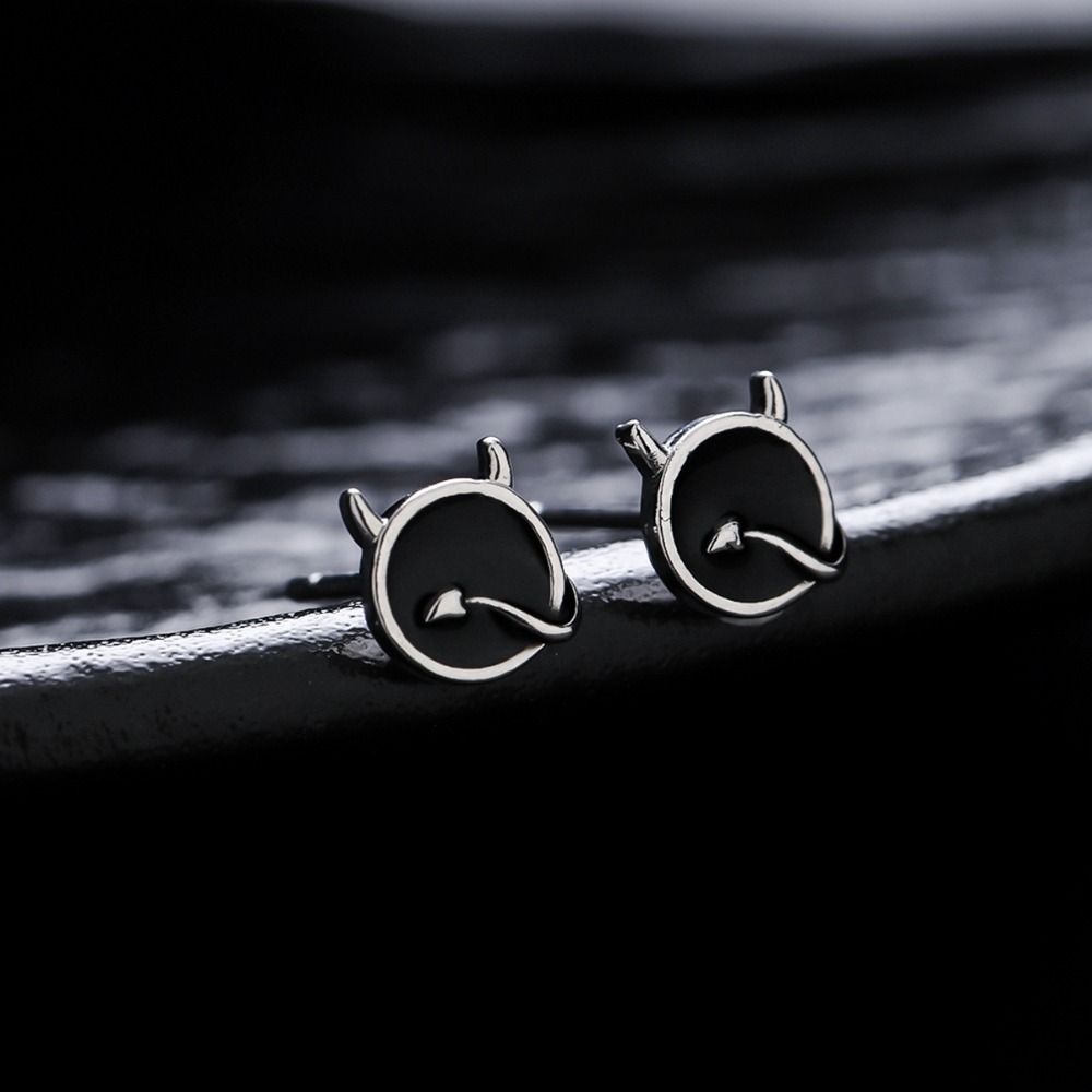 1 paio di orecchini alla moda, - Body Jewelry High End recensione e prezzo