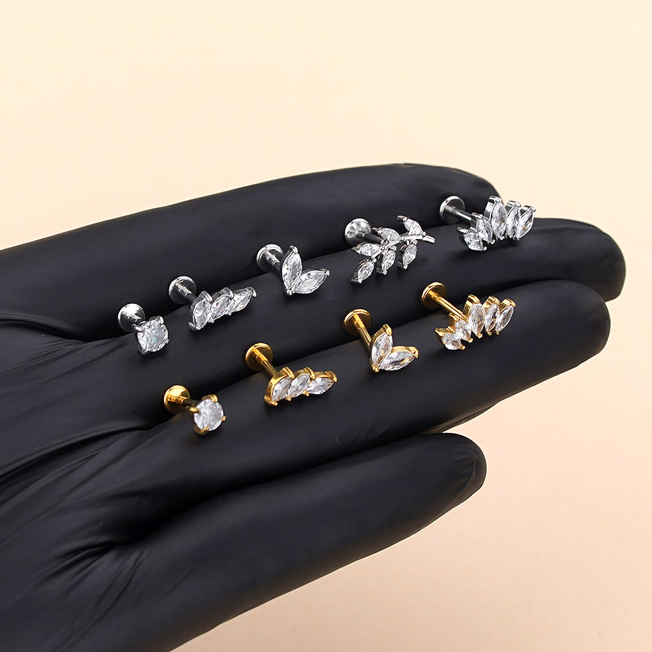 1 Pezzo Orecchino a Perno in A - Cluster Stud Ear recensione e prezzo