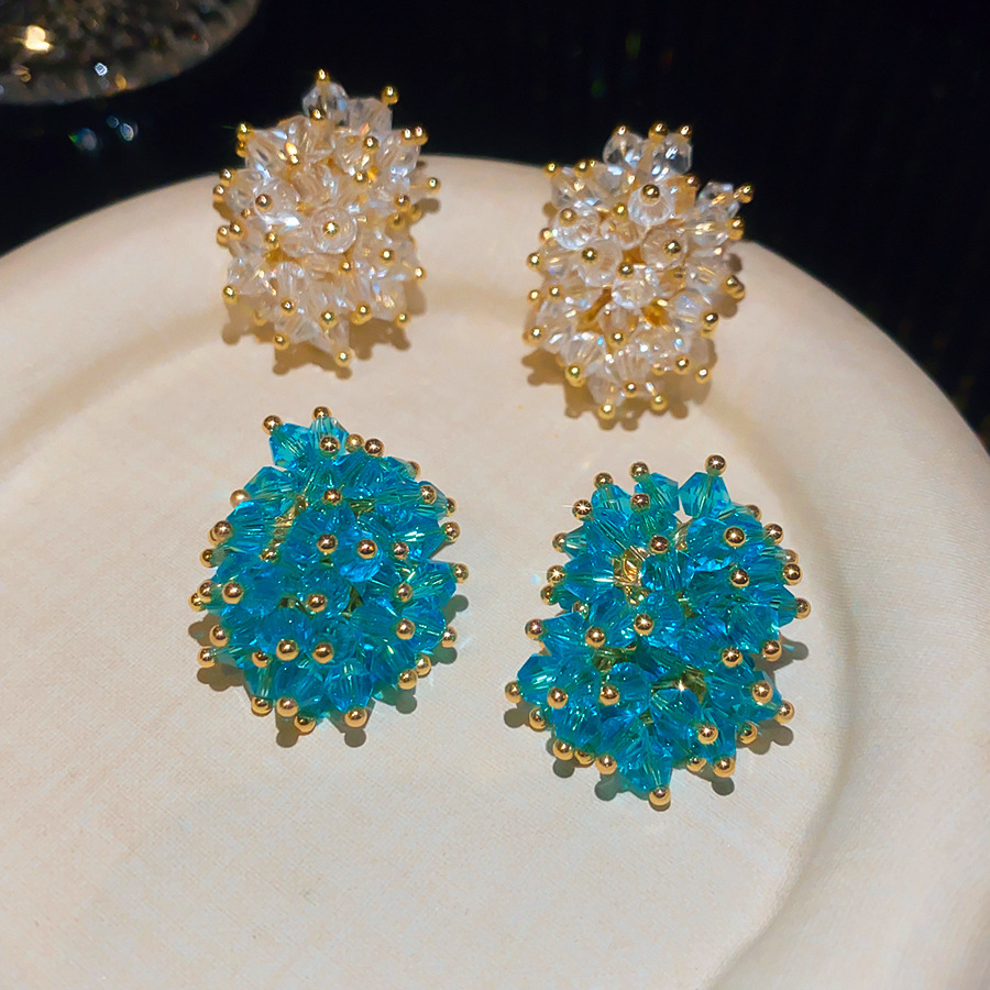 Orecchini a Perno Artigianali  - Cluster Stud Ear recensione e prezzo