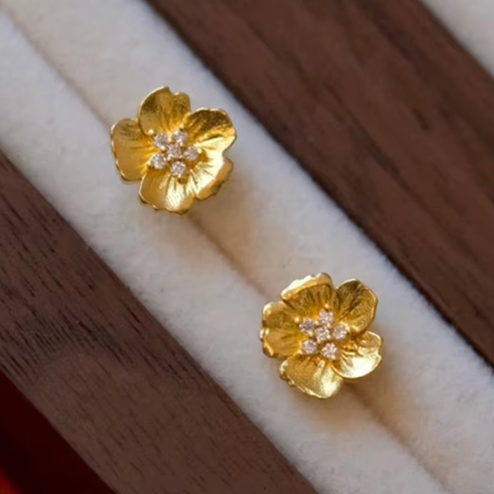 Orecchini a Perno Retrò con Fi - Cluster Stud Ear recensione e prezzo