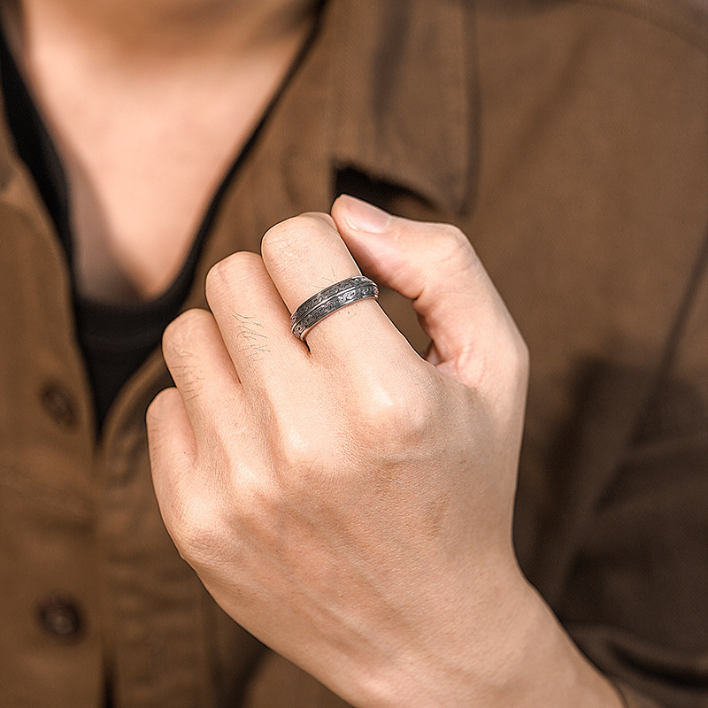 Anello con decorazioni a forma - Body Jewelry High End recensione e prezzo